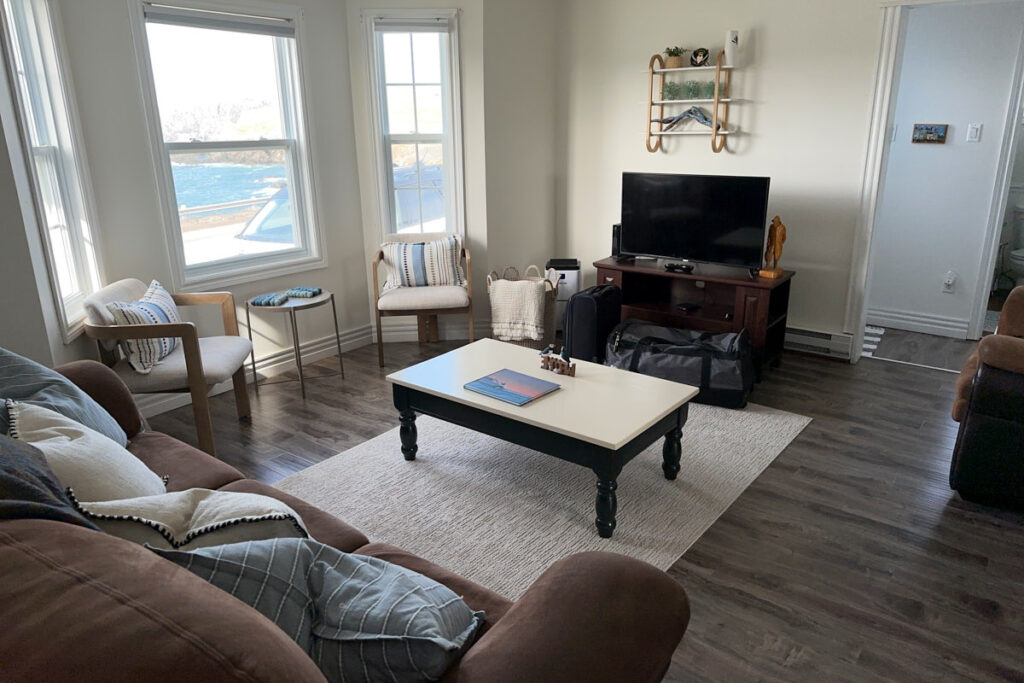 Blue Whale Oceanfront Cottage